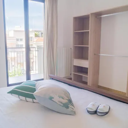 Spacious 10 Min From The Apartment *